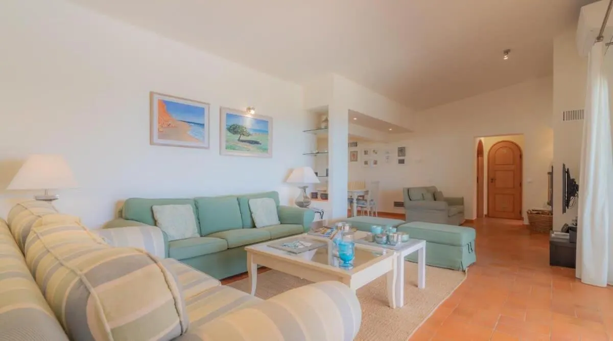 Hébergement de vacances Villa Prado - Beautiful Beachfront Villa Albufeira
