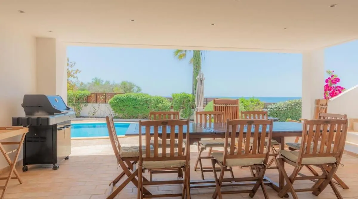 Villa Prado - Beautiful Beachfront Villa Albufeira Portugal